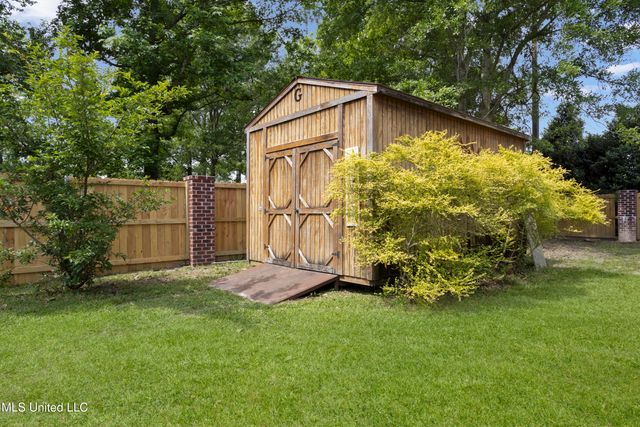 6 N Hill Drive, Carriere, MS 39426