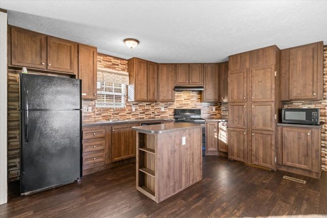 144 Lillian Drive, Dalton, GA 30720