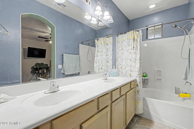 6710 E UNIVERSITY Drive 156, Mesa, AZ 85205