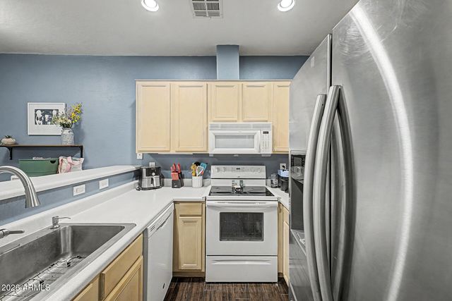 6710 E UNIVERSITY Drive 156, Mesa, AZ 85205