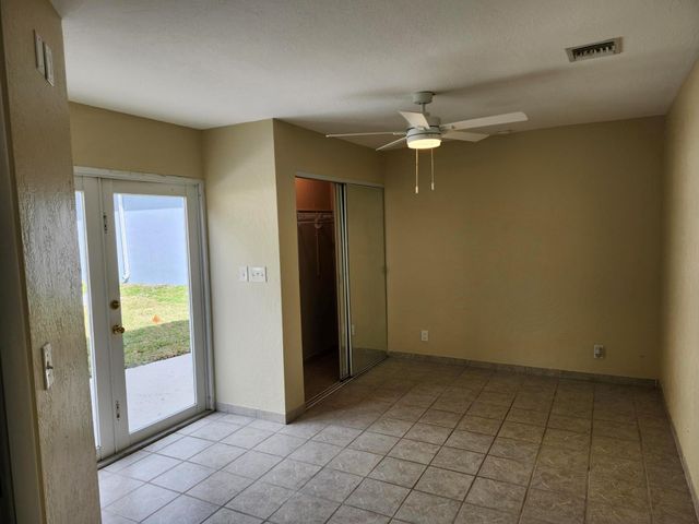953 NE 34th Street, Oakland Park, FL 33334