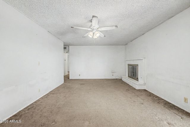 3522 W MERCER Lane, Phoenix, AZ 85029