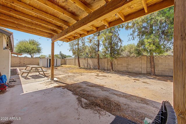 3522 W MERCER Lane, Phoenix, AZ 85029
