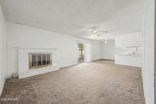 3522 W MERCER Lane, Phoenix, AZ 85029