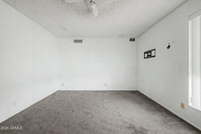 3522 W MERCER Lane, Phoenix, AZ 85029