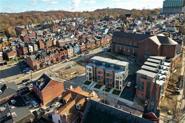 240 44th Street, Lawrenceville, PA 15201