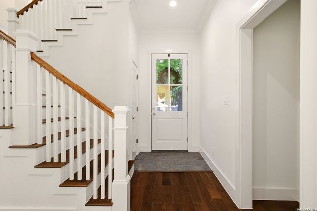 301 OGDEN LN, Alamo Heights, TX 78209
