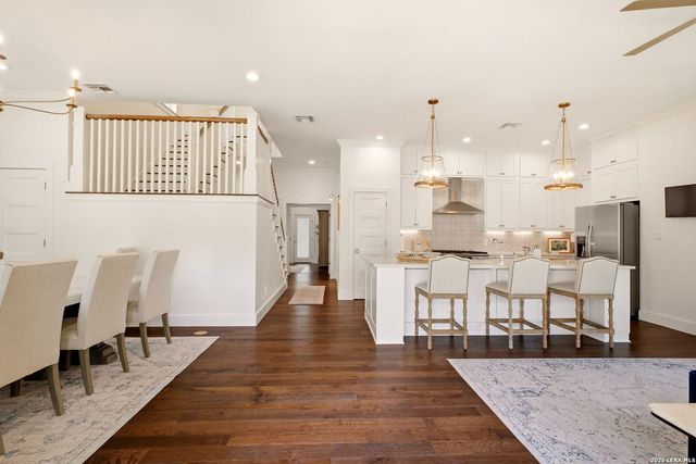 301 OGDEN LN, Alamo Heights, TX 78209