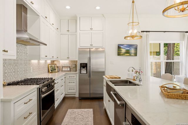 301 OGDEN LN, Alamo Heights, TX 78209