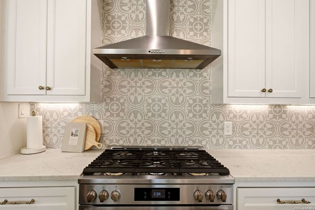 301 OGDEN LN, Alamo Heights, TX 78209