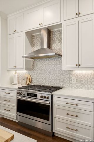 301 OGDEN LN, Alamo Heights, TX 78209