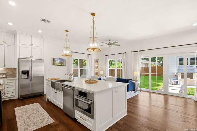 301 OGDEN LN, Alamo Heights, TX 78209