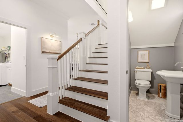 301 OGDEN LN, Alamo Heights, TX 78209