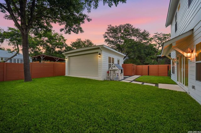 301 OGDEN LN, Alamo Heights, TX 78209