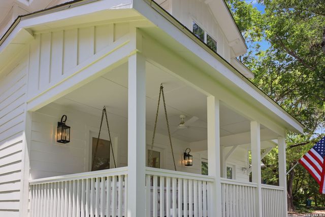 301 OGDEN LN, Alamo Heights, TX 78209