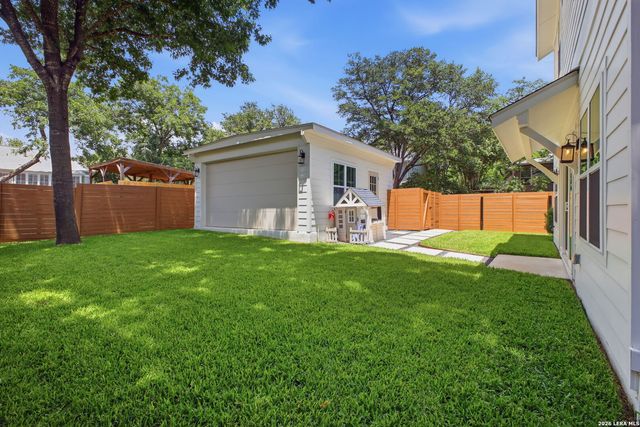 301 OGDEN LN, Alamo Heights, TX 78209