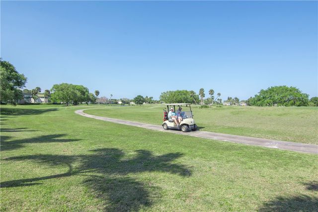 16 Vista Palm Lane 201, Vero Beach, FL 32962