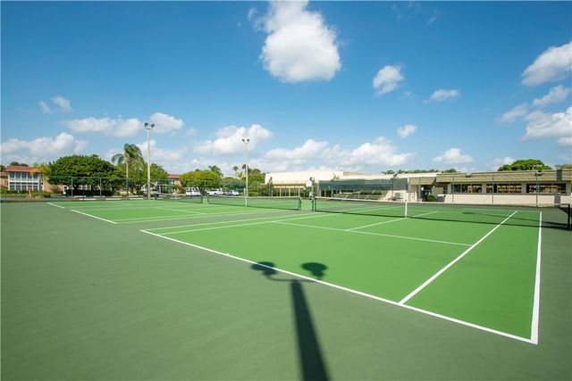 16 Vista Palm Lane 201, Vero Beach, FL 32962