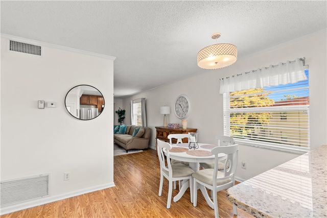 16 Vista Palm Lane 201, Vero Beach, FL 32962