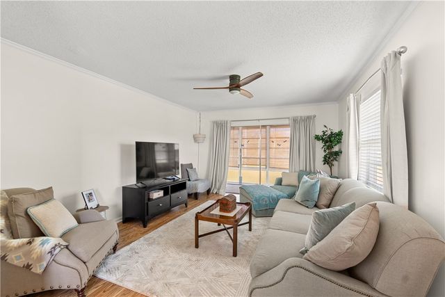 16 Vista Palm Lane 201, Vero Beach, FL 32962