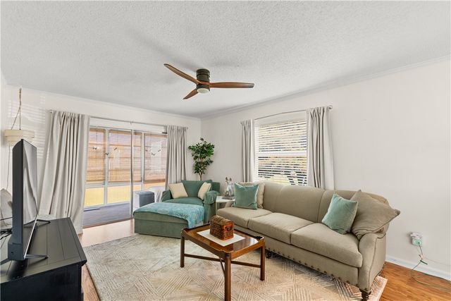 16 Vista Palm Lane 201, Vero Beach, FL 32962