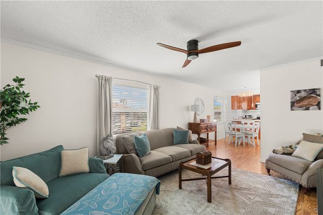 16 Vista Palm Lane 201, Vero Beach, FL 32962