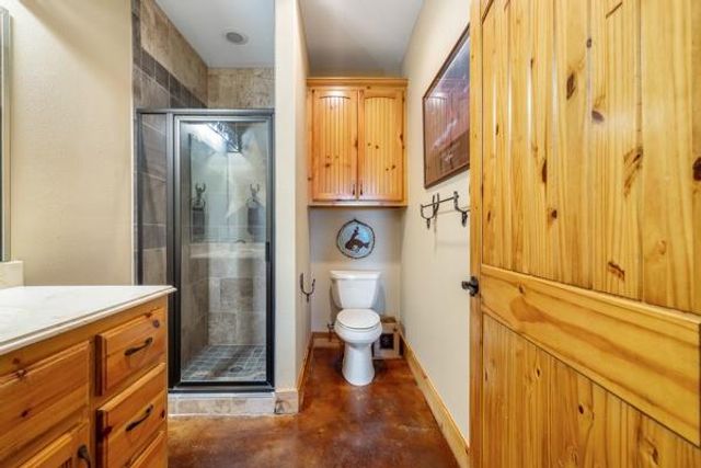 6808 Cedar Hill Road, Brenham, TX 77833