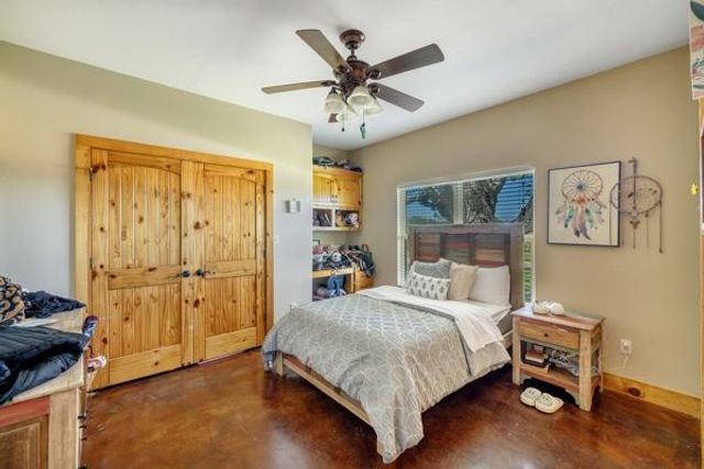 6808 Cedar Hill Road, Brenham, TX 77833