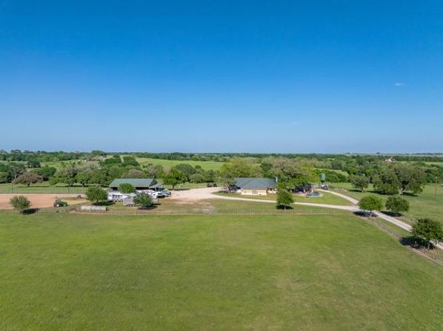6808 Cedar Hill Road, Brenham, TX 77833