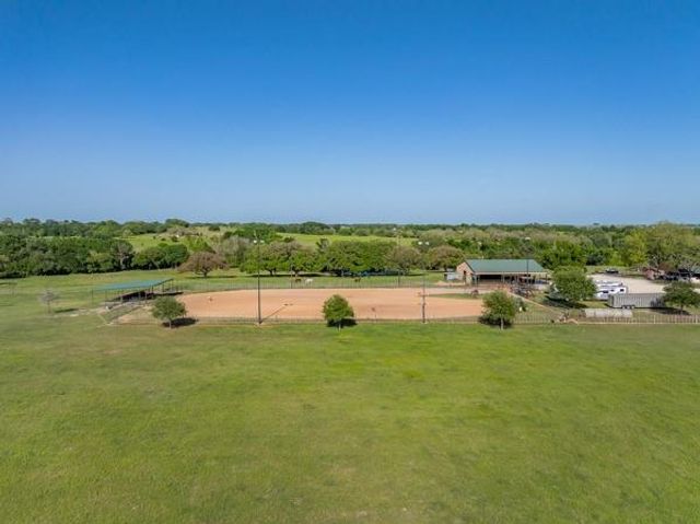 6808 Cedar Hill Road, Brenham, TX 77833