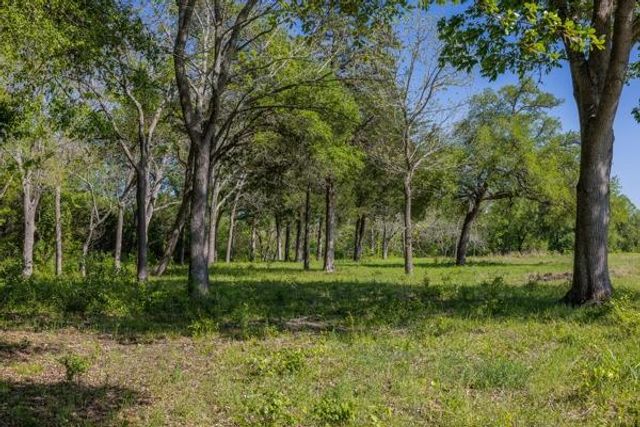 6808 Cedar Hill Road, Brenham, TX 77833