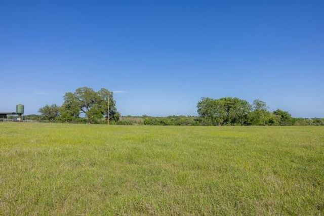 6808 Cedar Hill Road, Brenham, TX 77833