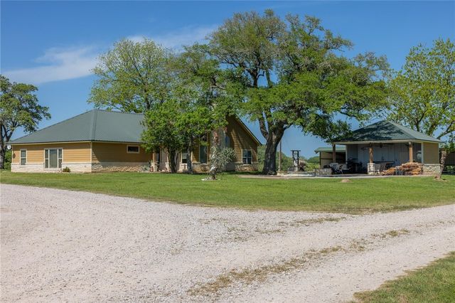 6808 Cedar Hill Road, Brenham, TX 77833