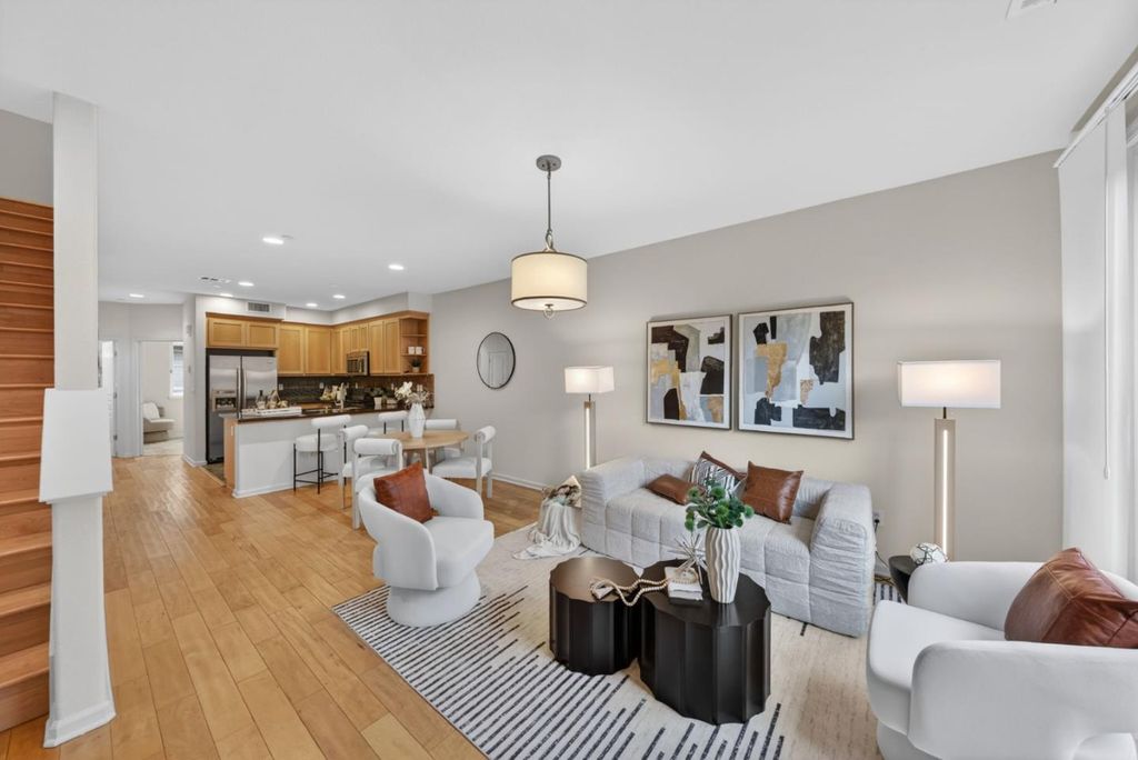 650 Almaden Walk Loop, San Jose, CA 95125
