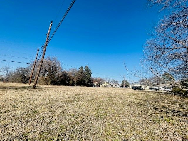 7905 Ivory Lane, Dallas, TX 75216