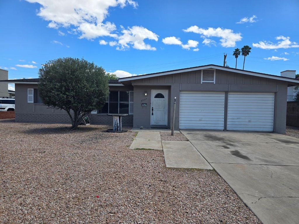 2527 S Rita Lane, Tempe, AZ 85282
