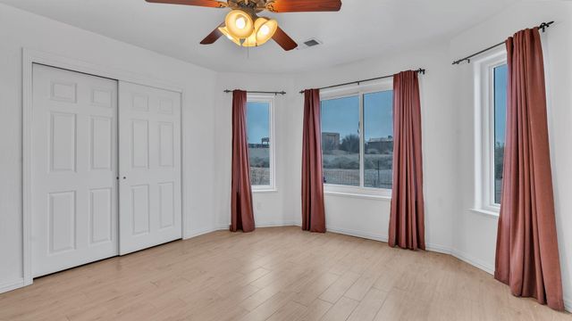 19 Stella Court, Belen, NM 87002