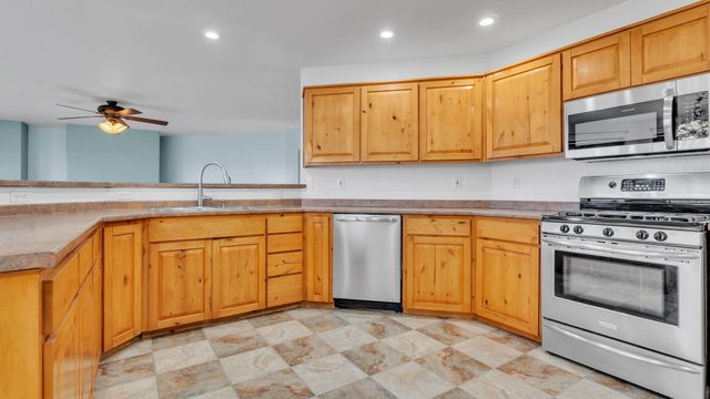 19 Stella Court, Belen, NM 87002