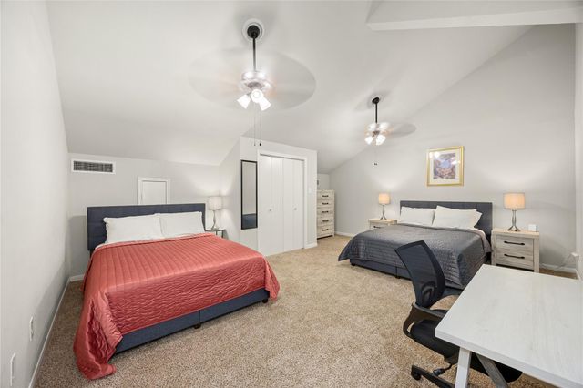 108 April Point Drive S, Montgomery, TX 77356