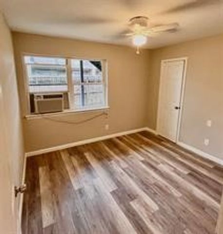 2206 W Hickory Street 4, Denton, TX 76201
