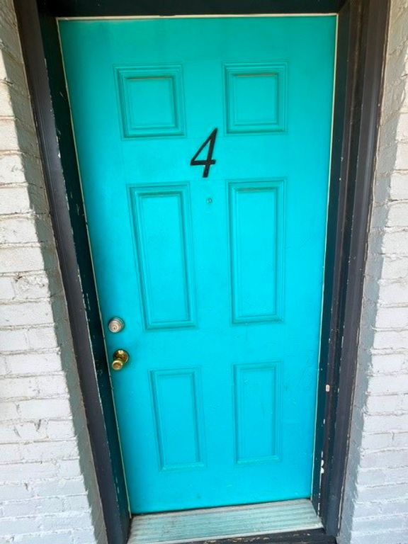 2206 W Hickory Street 4, Denton, TX 76201