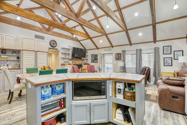 1744 Snake Hollow Road, Sneedville, TN 37869