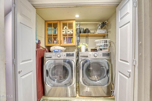 1744 Snake Hollow Road, Sneedville, TN 37869