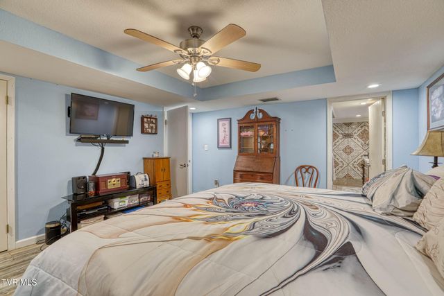 1744 Snake Hollow Road, Sneedville, TN 37869