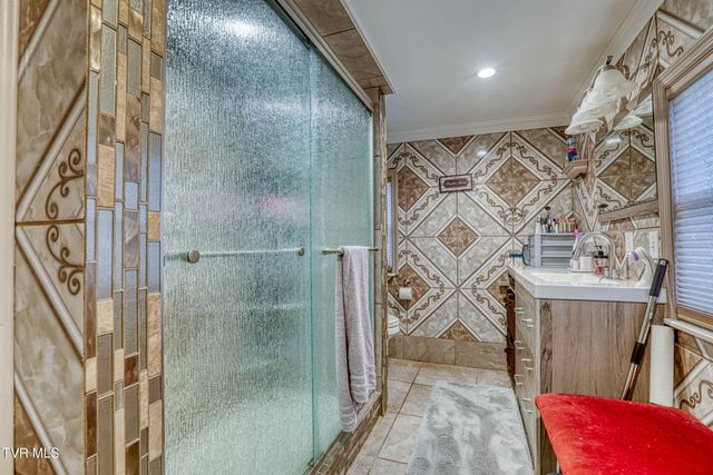 1744 Snake Hollow Road, Sneedville, TN 37869