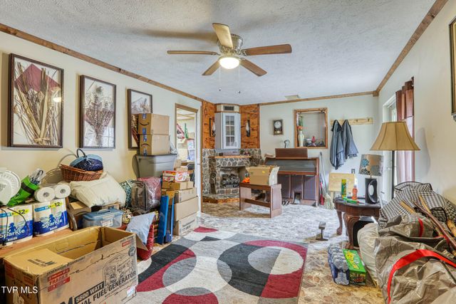 1744 Snake Hollow Road, Sneedville, TN 37869