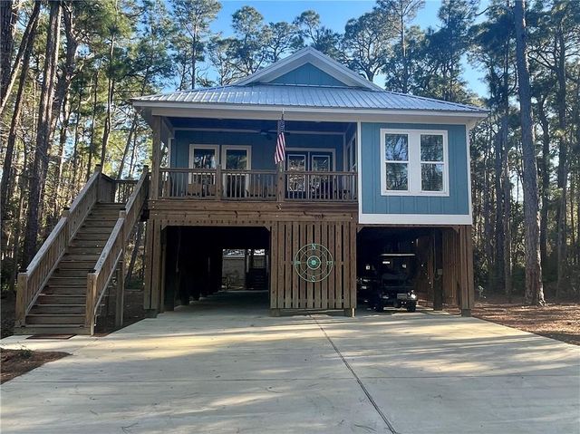 805 Indian Place, Dauphin Island, AL 36528