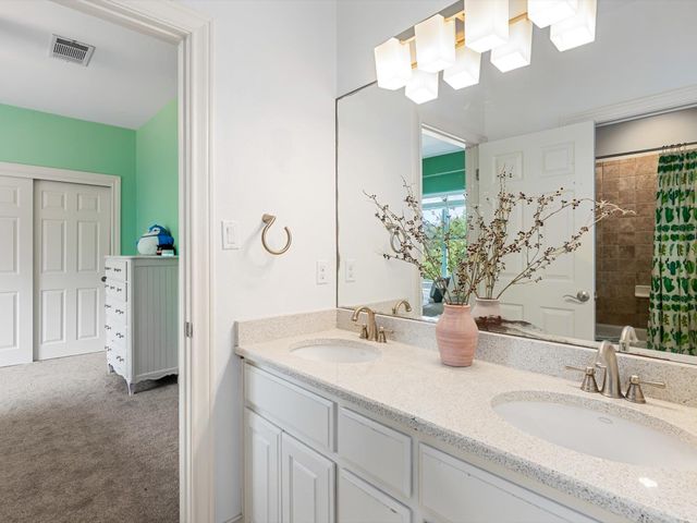 17 Chandon LN, Austin, TX 78734
