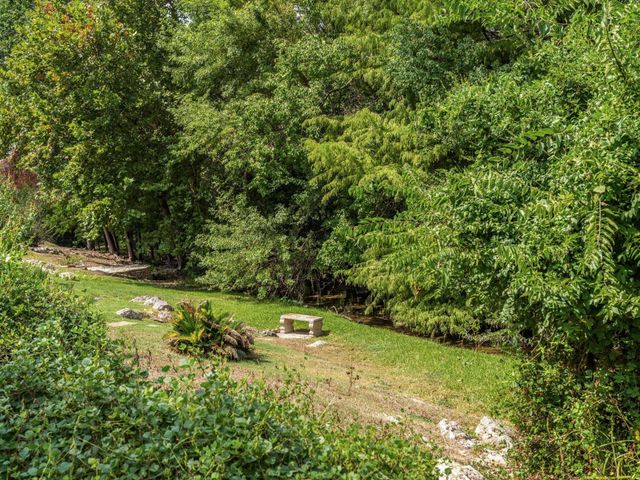 17 Chandon LN, Austin, TX 78734