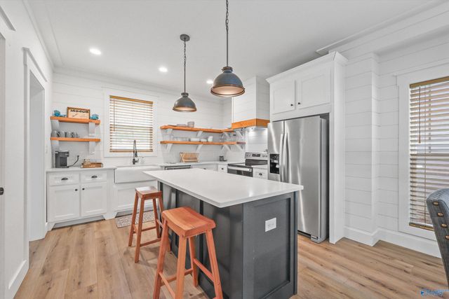 3317 Hardin Road, Guntersville, AL 35976